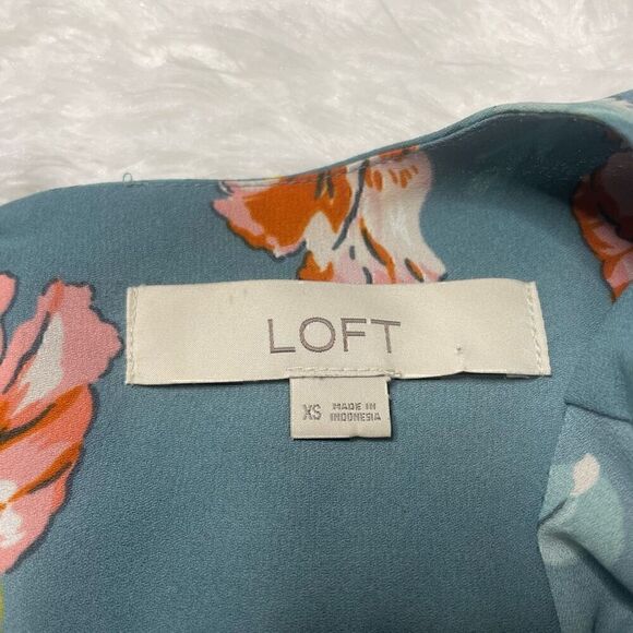 LOFT Floral Top Blouse Blue Green Long Sleeve Size XS Feminine Office Career - Picture 3 of 10